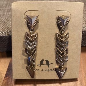 Chloe + Isabel Earring. Gold + Silver + White.